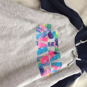 I am selling a sweatshirt